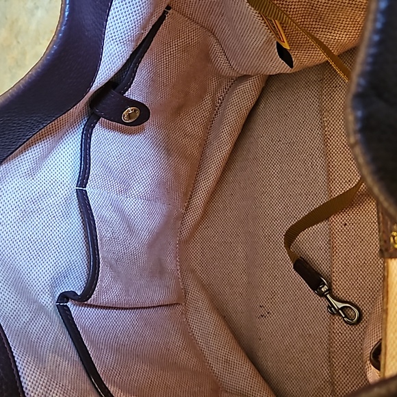 Dooney and Bourke J6616532 Pebbled Leather Handbag Deep Burgund - Picture 6 of 11